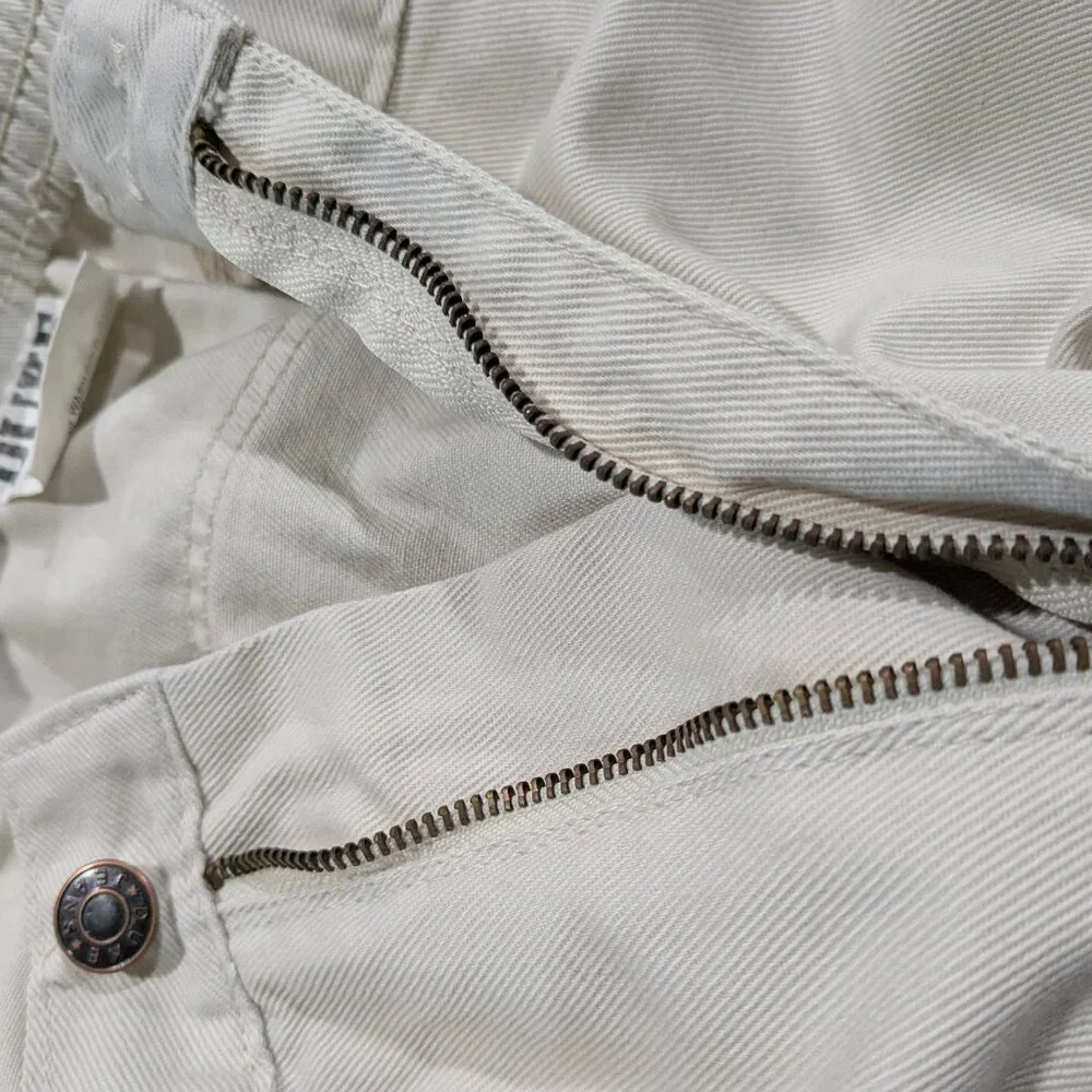Duke Men's Relaxed Fit Jean Shorts Size 48 Light Beige NWT, 100% Cotton, Elastic